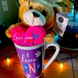 Sale❤️ mug with teddy